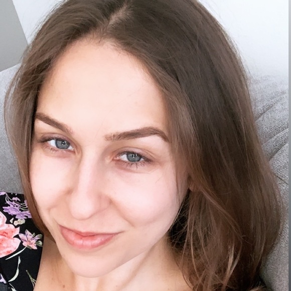 Meet your Posher, Kaci - Picture 1 of 1